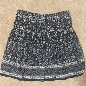 Max Studio Blue & White Patterned Skirt NWOT Size L